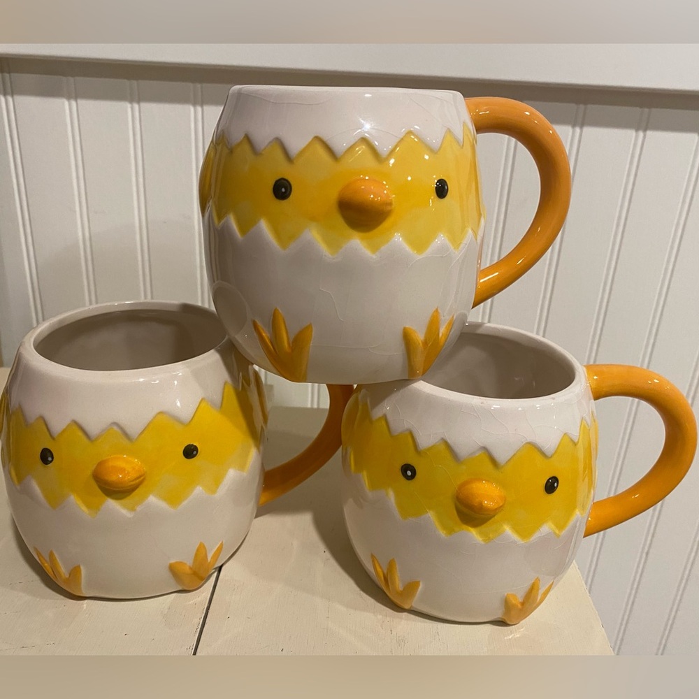 Chick coffee mugs by Boston International Warehouse set of 3